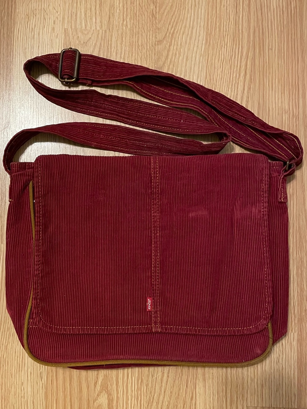 Vintage Levi's Burgundy Red Corduroy Messenger Bag with Adjustable Strap